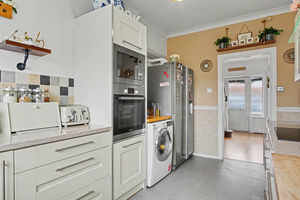 Kitchen- click for photo gallery